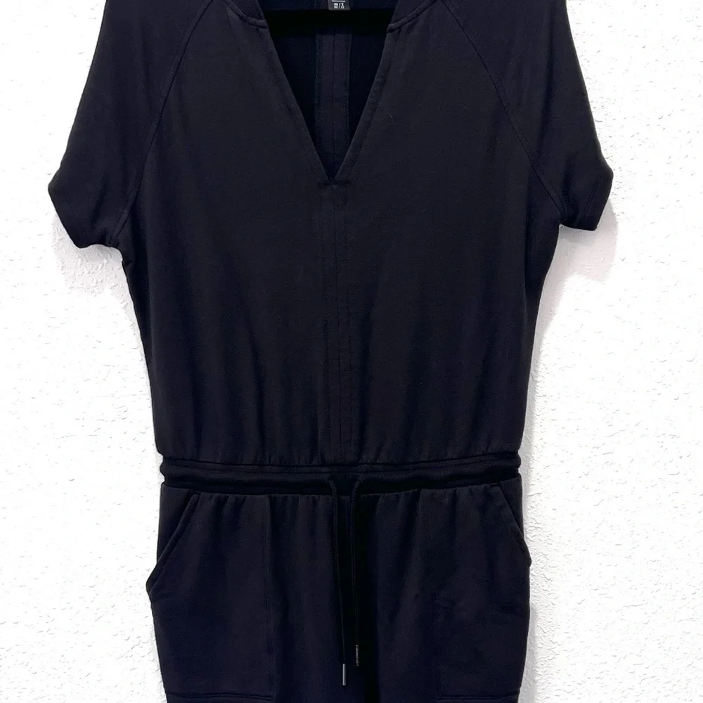Athleta preowned chic